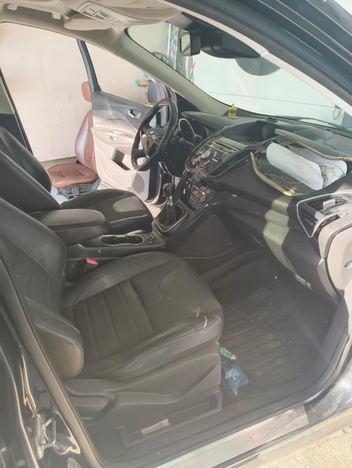 Ford Kuga 2013 - reparacija 1